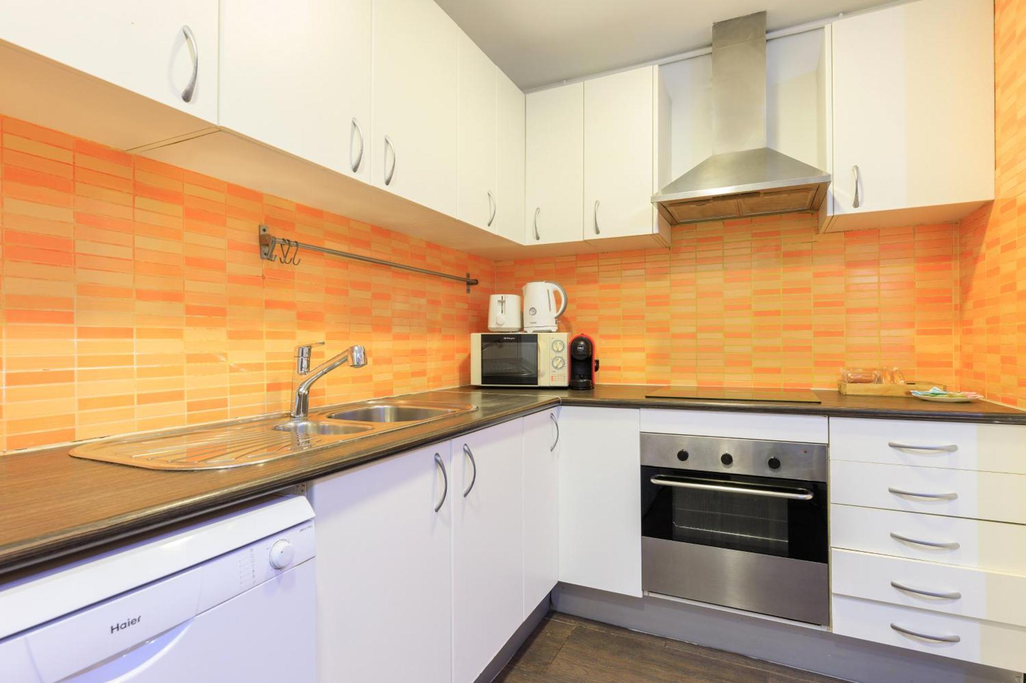 Housalia Corsega - Apartment 3 Bedrooms Next To Sagrada Familia Barcelona Bagian luar foto